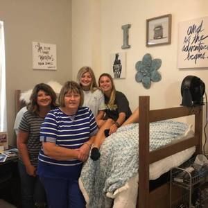 Meet your Posher, Sherry